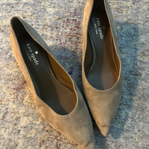 Kate Spade suede heels sz 7 - Picture 2 of 3
